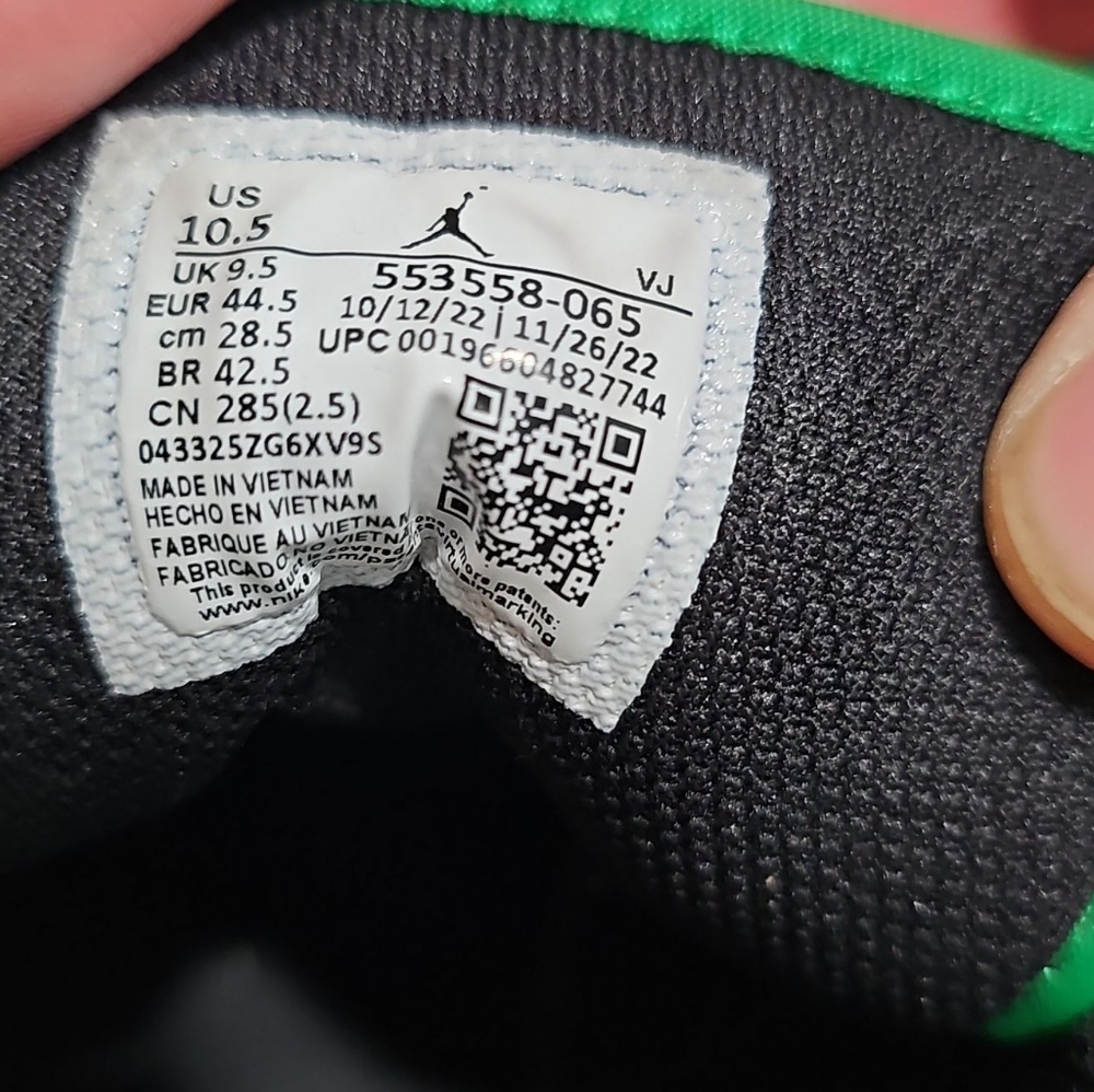Nike Air Jordan 1 Low Retro Green Toe Black Pine Green Men’s Size 10.5 Sneakers - Picture 5 of 7